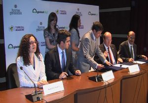 A.Ü'den iletişim eğitimi